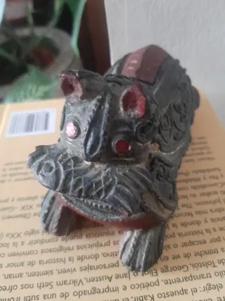 Caja decorativa de madera