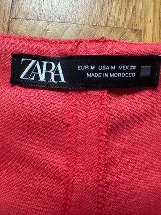 Falda corta Zara roja Talla M