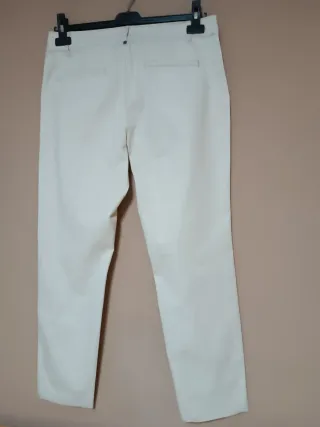 Pantalón tobillero mujer beige