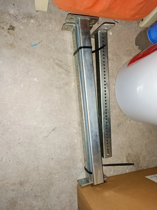 Perfiles metálicos 600mm