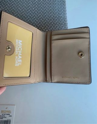 Cartera Michael Kors Piel. A estrenar.