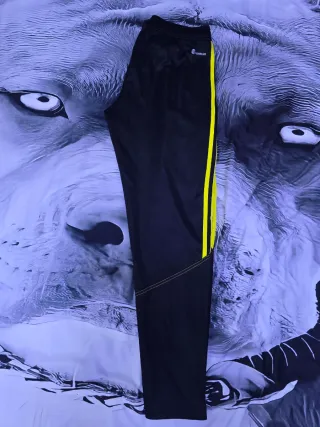 Pantalón chándal Adidas negro y amarillo