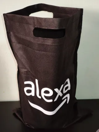 Altoparlante intelligente Amazon Echo Studio. Come nuovo