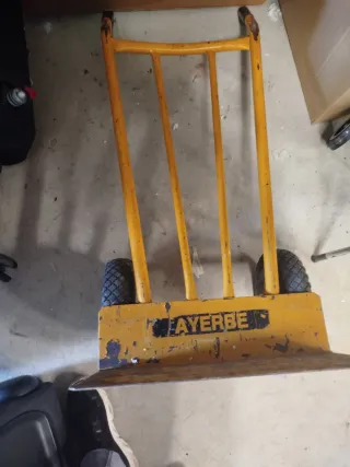 Carro de carga AYERBE