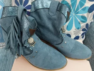 Botines azules T38