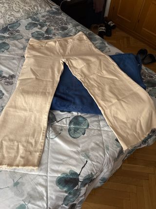 Pantalón vaquero ancho talla 48 Nude
