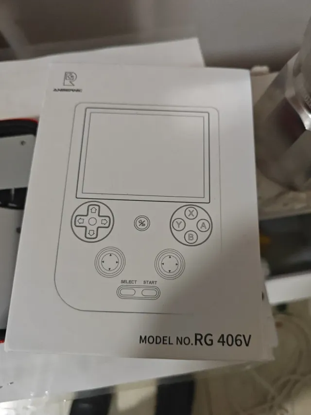 Ambernic RG-406V 128GB + 256sd con 7000  juegos.