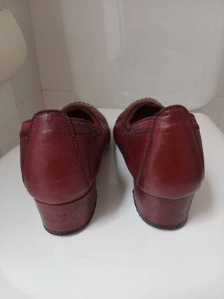 Zapatos piel burdeos Hispanitas Mujer Talla 37