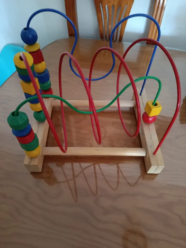 Juguete educativo de madera