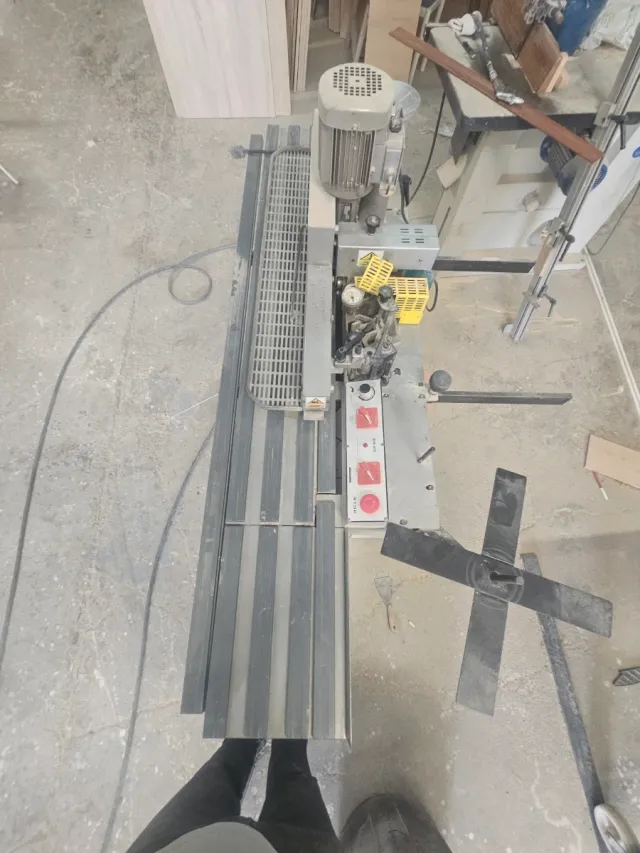 Canteadora Virutex EB25 Monofásica