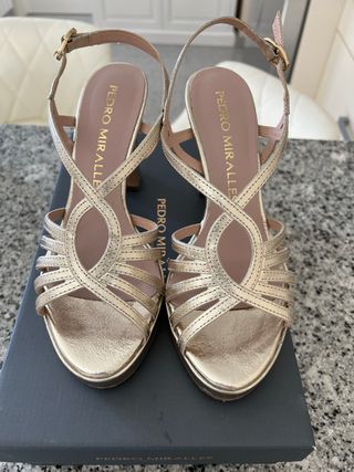 Sandalias Pedro Miralles color platino