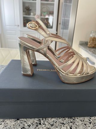 Sandalias Pedro Miralles color platino