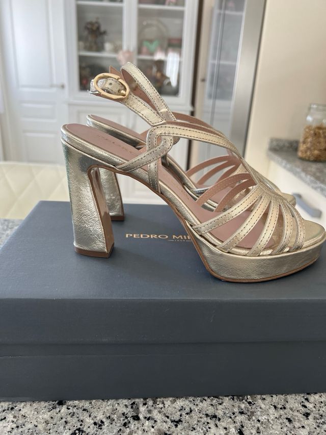 Sandalias Pedro Miralles color platino