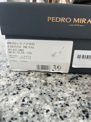 Sandalias Pedro Miralles color platino