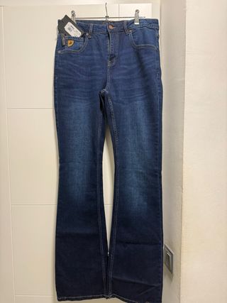 Pantalón vaquero Lois campana azul T31