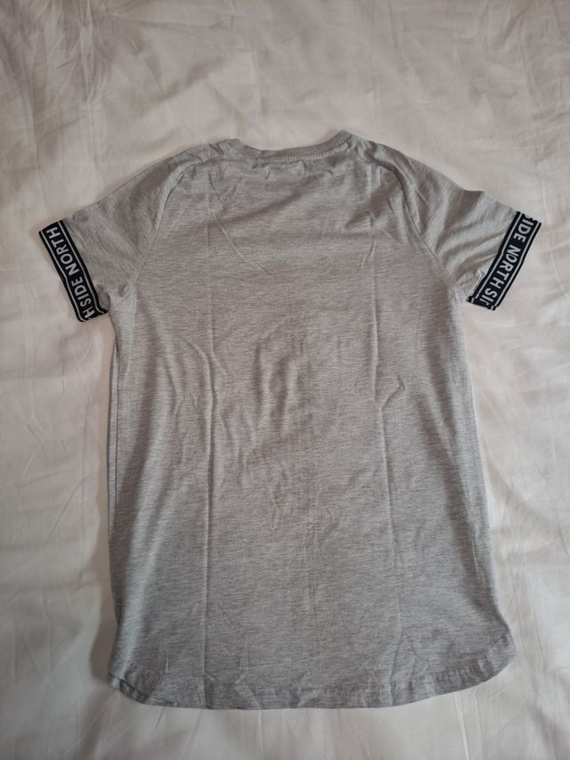 Camiseta Bershka Gris Talla M