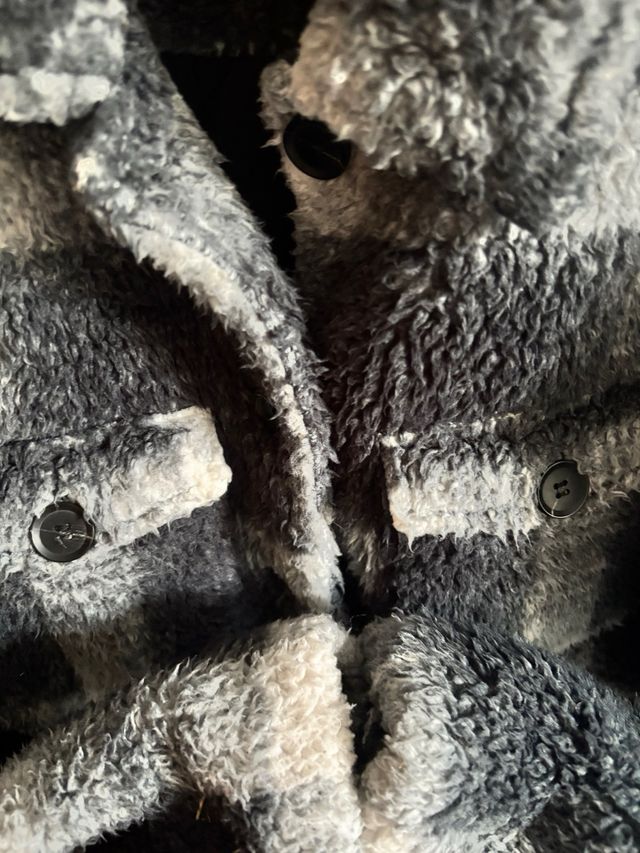 Abrigo borreguillo cuadros 14 años.