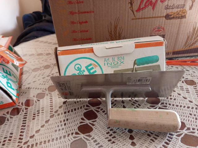 Plana para estuco PE 824/5 INOX