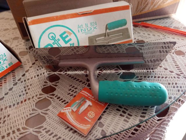 Plana para estuco PE 824/5 INOX