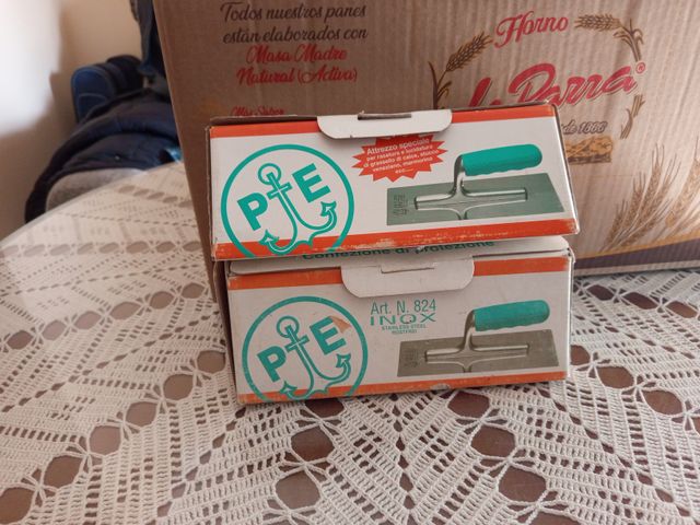 Plana para estuco PE 824/5 INOX