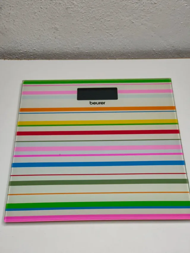 Bilancia digitale in vetro multicolore