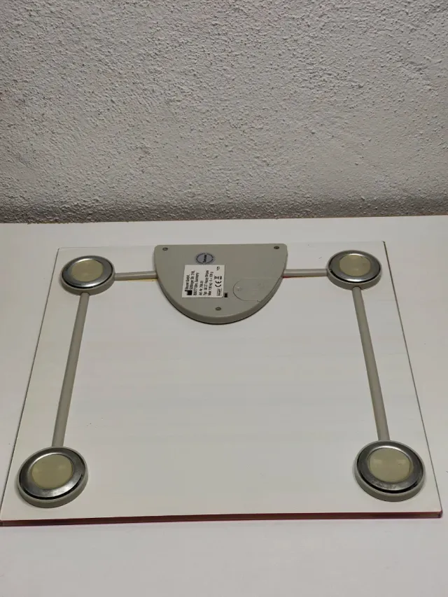 Bilancia digitale in vetro multicolore