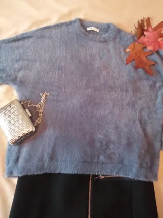 Jersey suave Pull&Bear azul talla S -M