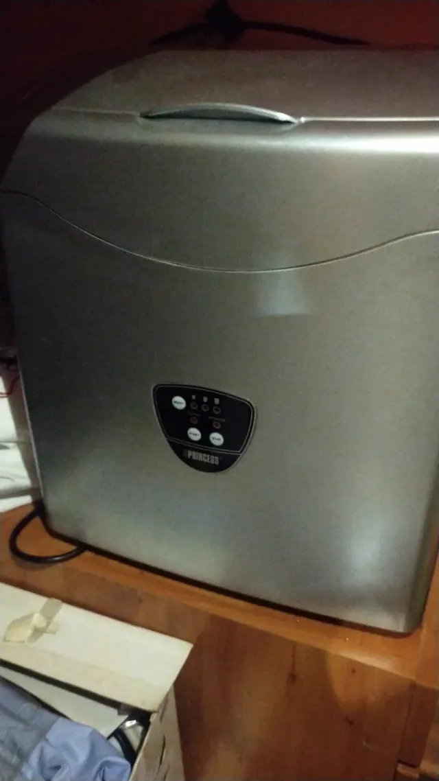 Macchina del ghiaccio Princess