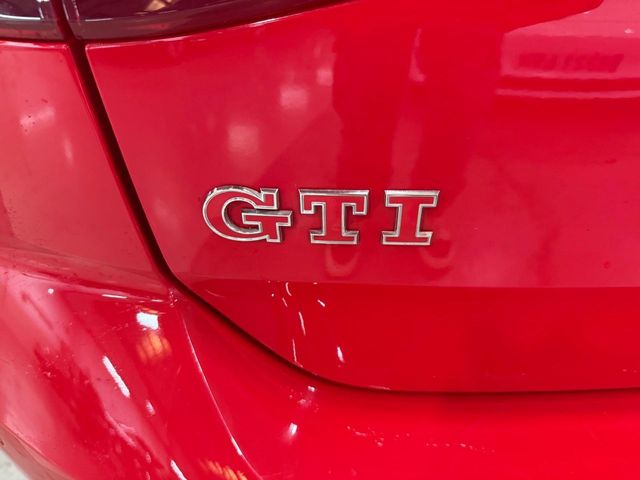 Volkswagen Golf GTI Performance 2.0 TSI 180kW(245CV) DSG