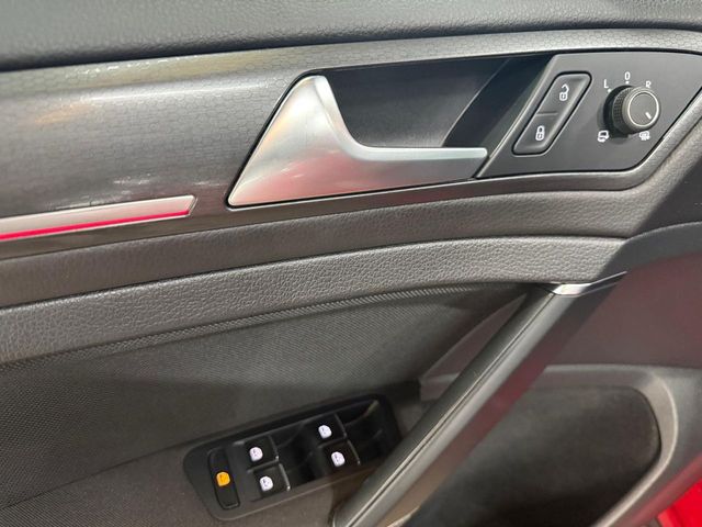 Volkswagen Golf GTI Performance 2.0 TSI 180kW(245CV) DSG