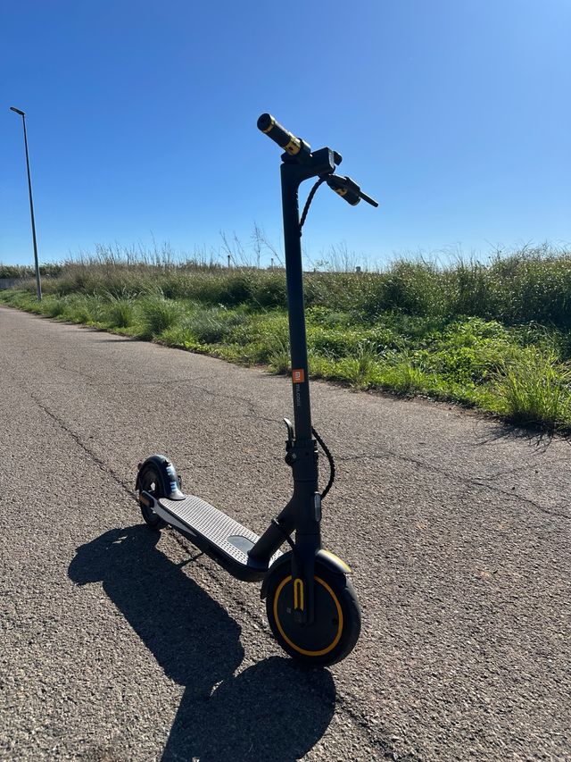 Patinete Eléctrico Xiaomi Essential