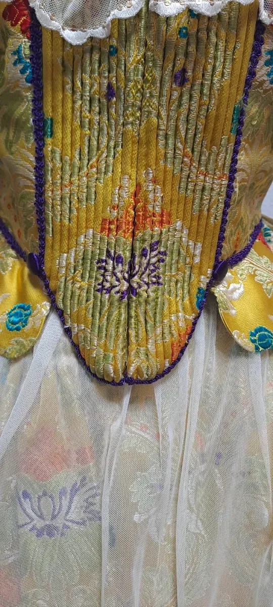 Traje de Fallera Amarillo