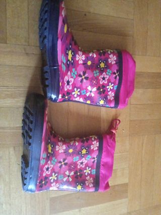 Botas de agua niña flores talla 35