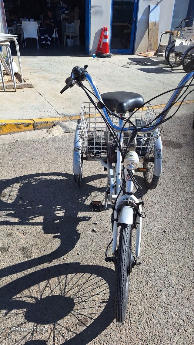 Triciclo plegable Eléctrico Monty