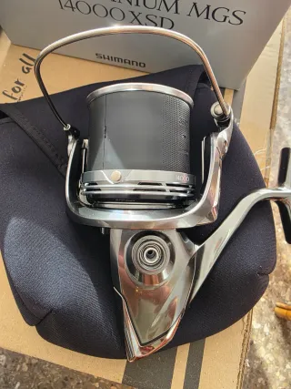 Shimano Aero Technium MGS 14000 XSD + 2 Bobinas