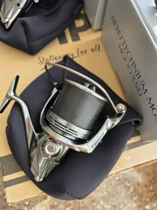 Shimano Aero Technium MGS 14000 XSD + 2 Bobinas