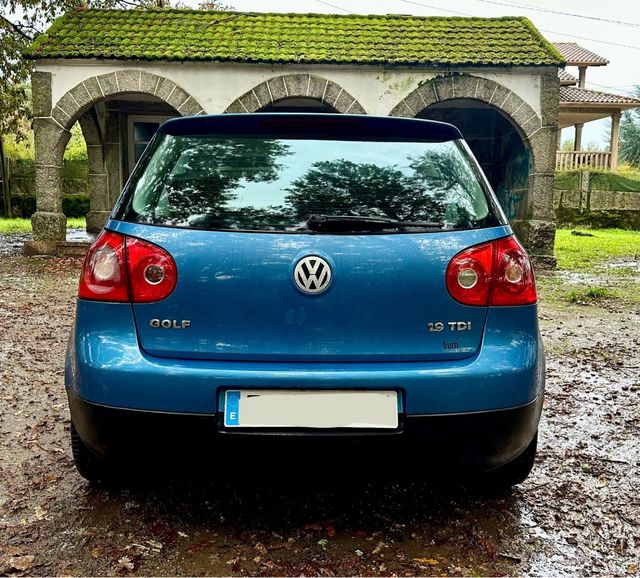 Volkswagen Golf V 1.9 TDI 105cv