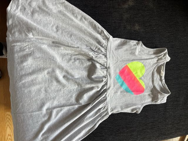 2 Vestidos Niña 5-6 Anos Cinza Coração