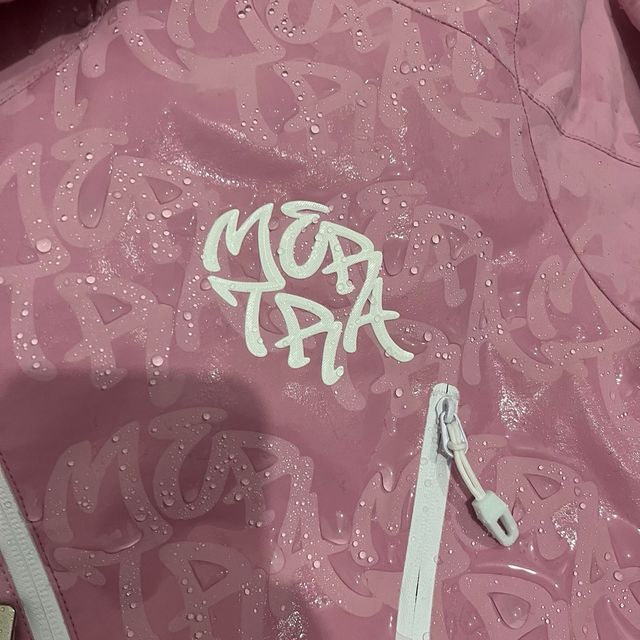 Chaqueta Mertra Rosa con Logo