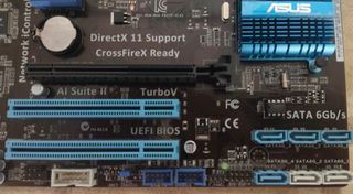 Placa Base ASUS P8Z77-V LX2