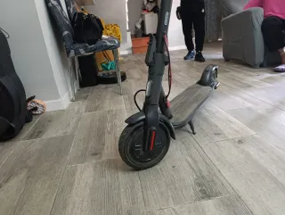 Patinete Eléctrico Xiaomi Scooter Lite 4