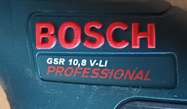 Taladro Bosch GSR 10,8 V-LI para reparar
