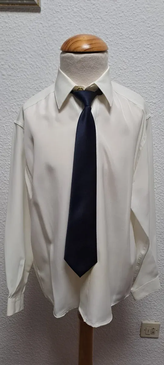 Traje de comunión niño blanco y dorado