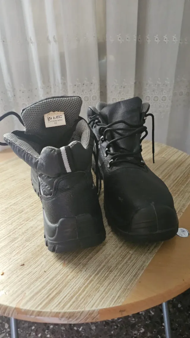 Botas de trabajo con cubo de acero talla 44