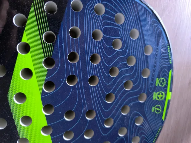 Pala Pádel Kuikma 560