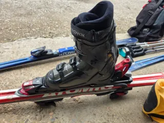 Pack Esquís Atomic Rossignol