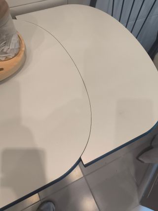 Mesa de cocina extensible.