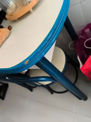 Mesa de cocina extensible.