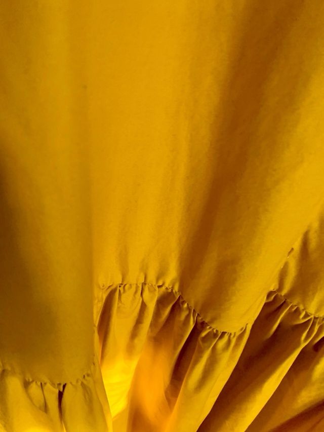 Vestido ZARA Mostaza Talla L