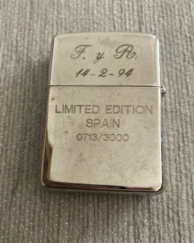 Zippo con caja 1935 Varga Girl Coleccionista